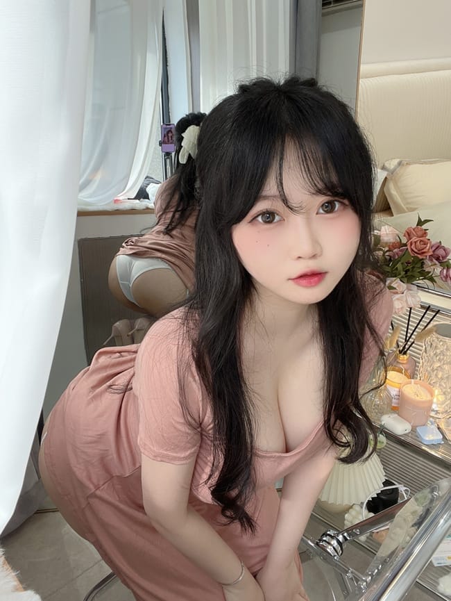 是依酱吖 – NO.061 白S人妻[31P4V-197MB]-2