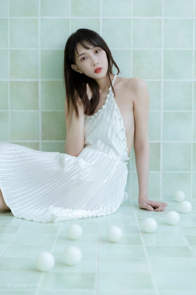 [YALAYI雅拉伊]2021.07.15 VOL.818 窗内窗外 妍妍[33P／353MB]-1