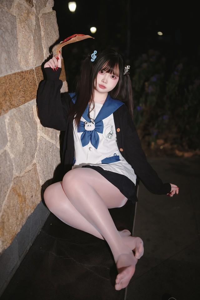洛桑w伊梓 – NO.22 桑梓双马尾jk [38P-348MB]